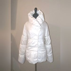 Womens H&M And Off White Puffer Jacket  Size Large Size 8